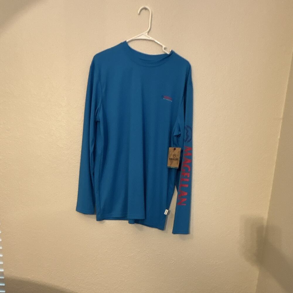Magellan Outdoors Fish Gear Men’s M Blue LS Graphic Tee Moisture Wicking NWT